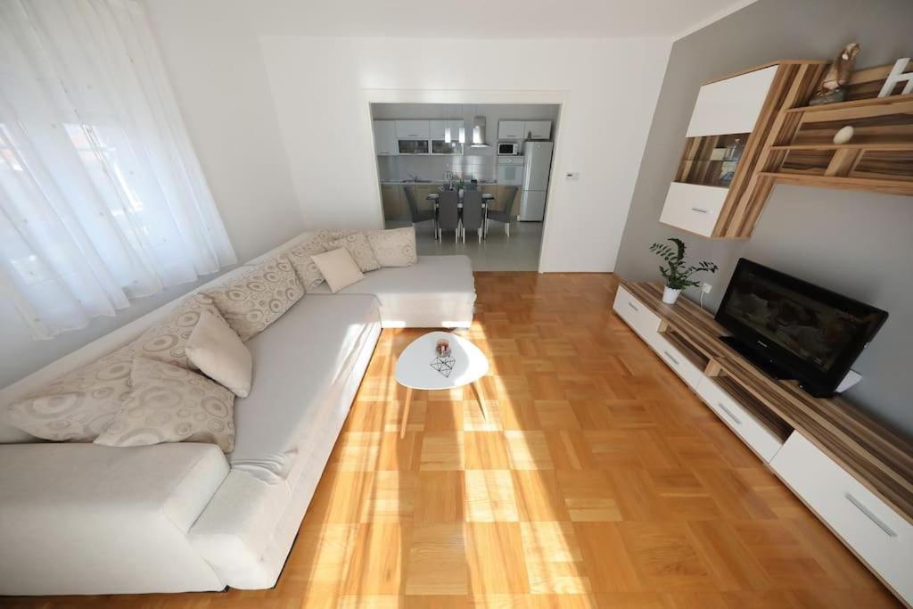 Luxury Apartment Petra With Private Pool Zadar Ngoại thất bức ảnh