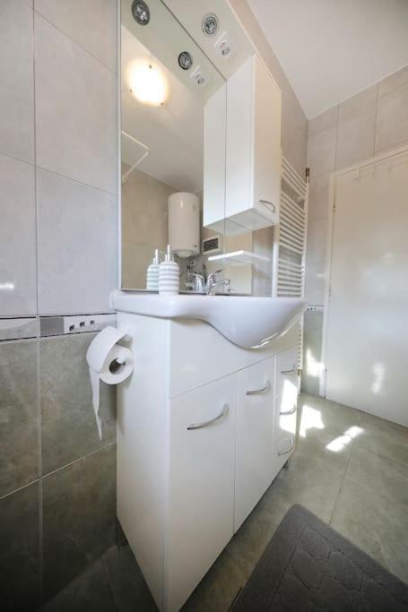 Luxury Apartment Petra With Private Pool Zadar Ngoại thất bức ảnh